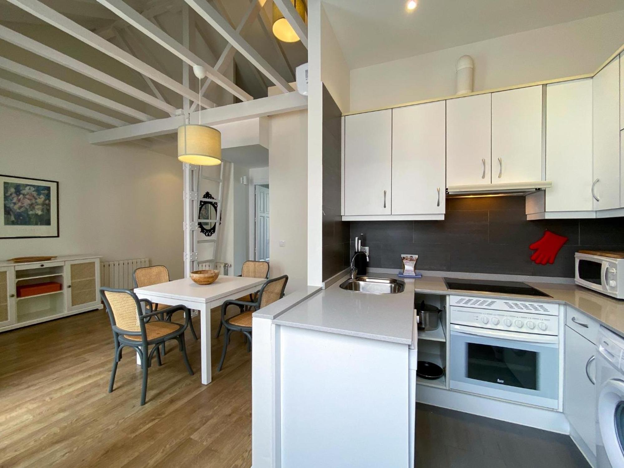 Montaber Apartments - La Paz Market Мадрид Стая снимка