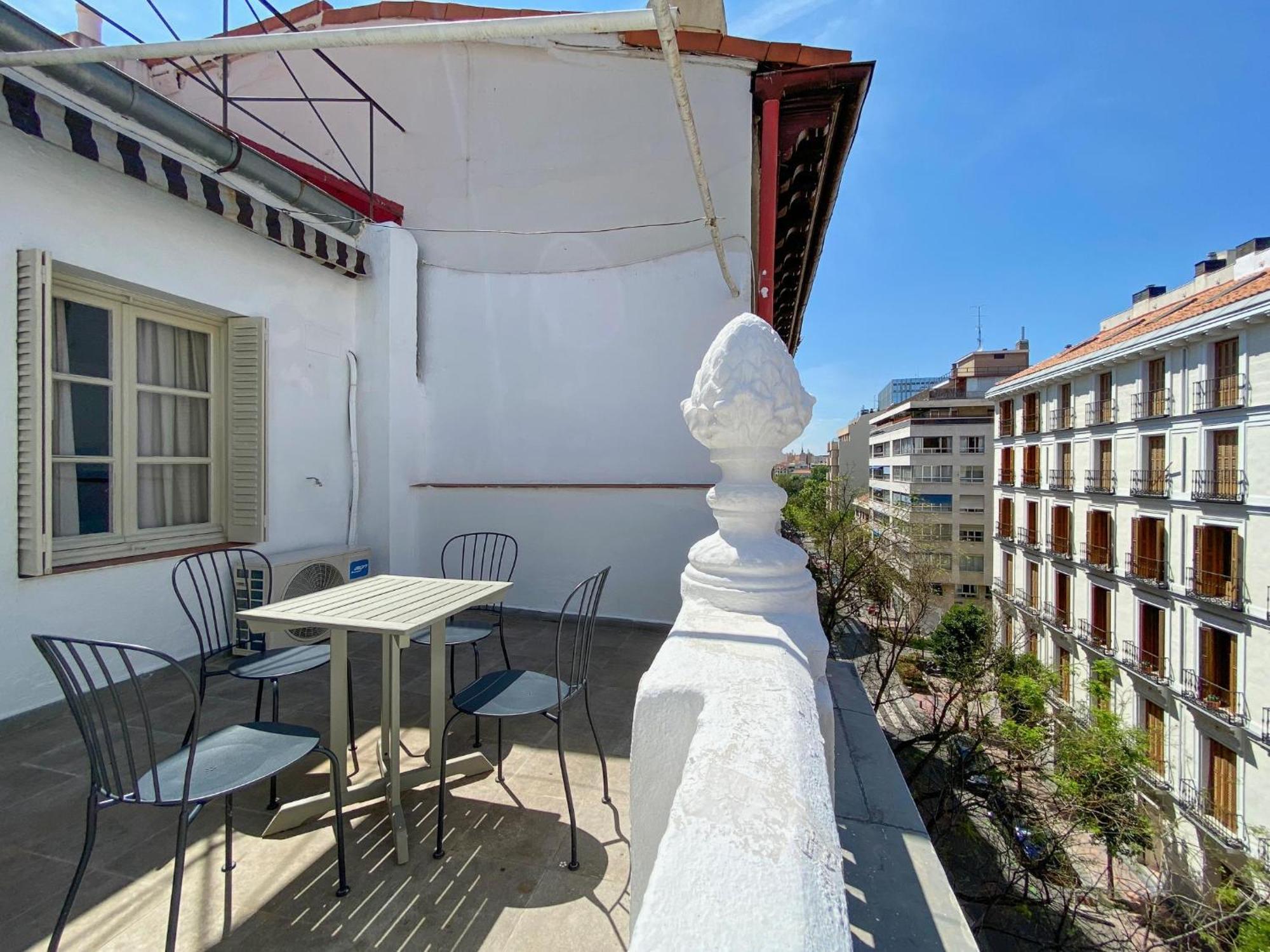 Montaber Apartments - La Paz Market Мадрид Стая снимка
