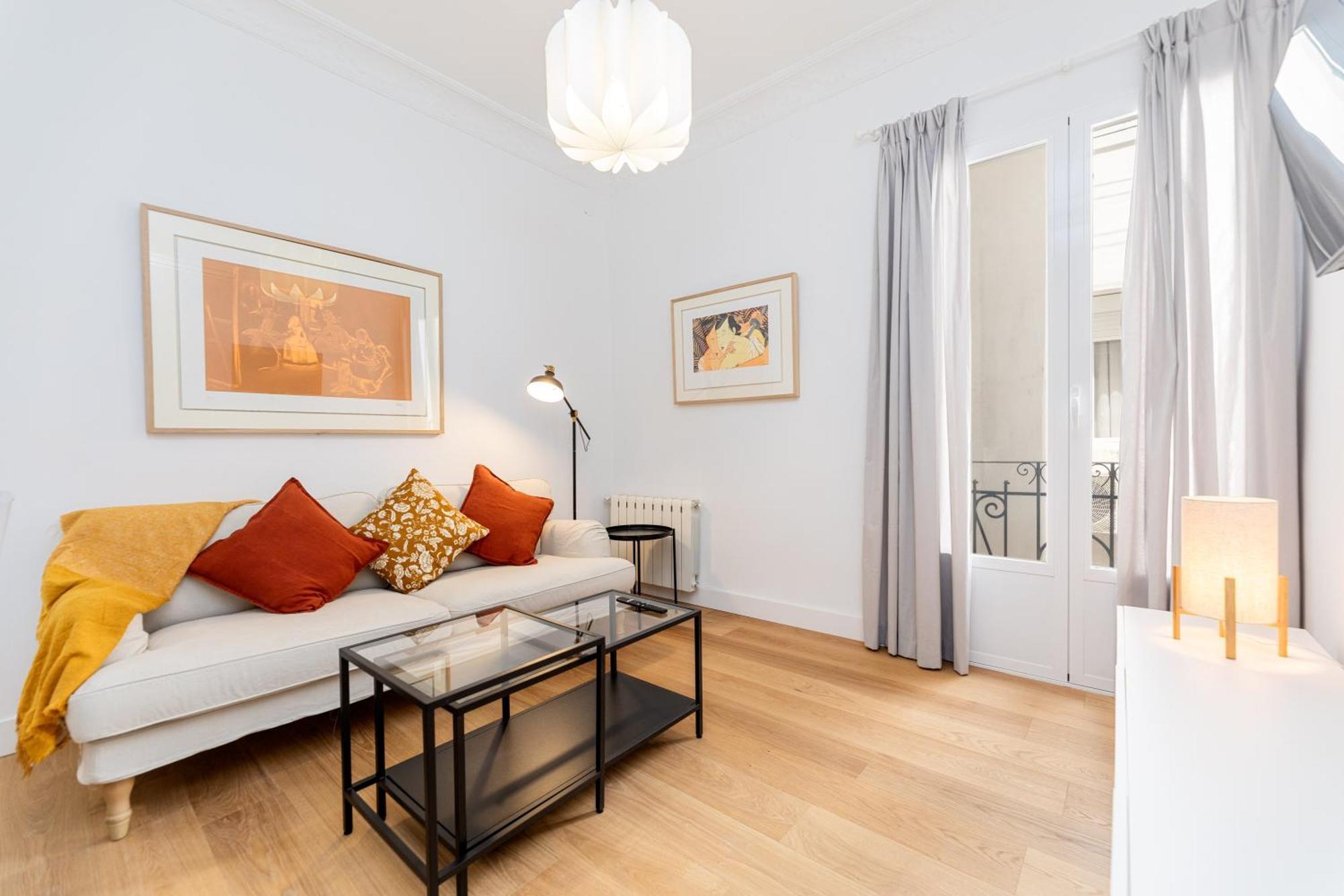 Montaber Apartments - La Paz Market Мадрид Екстериор снимка