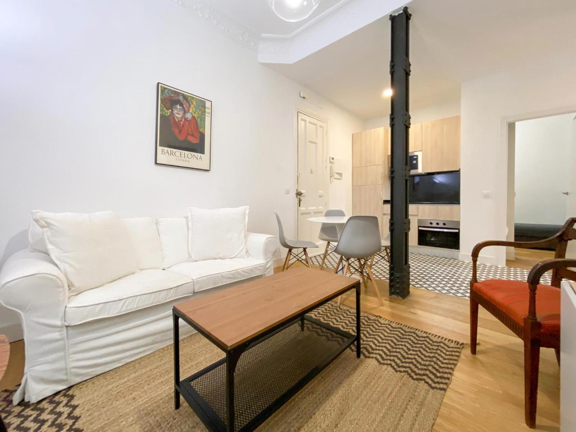 Montaber Apartments - La Paz Market Мадрид Екстериор снимка