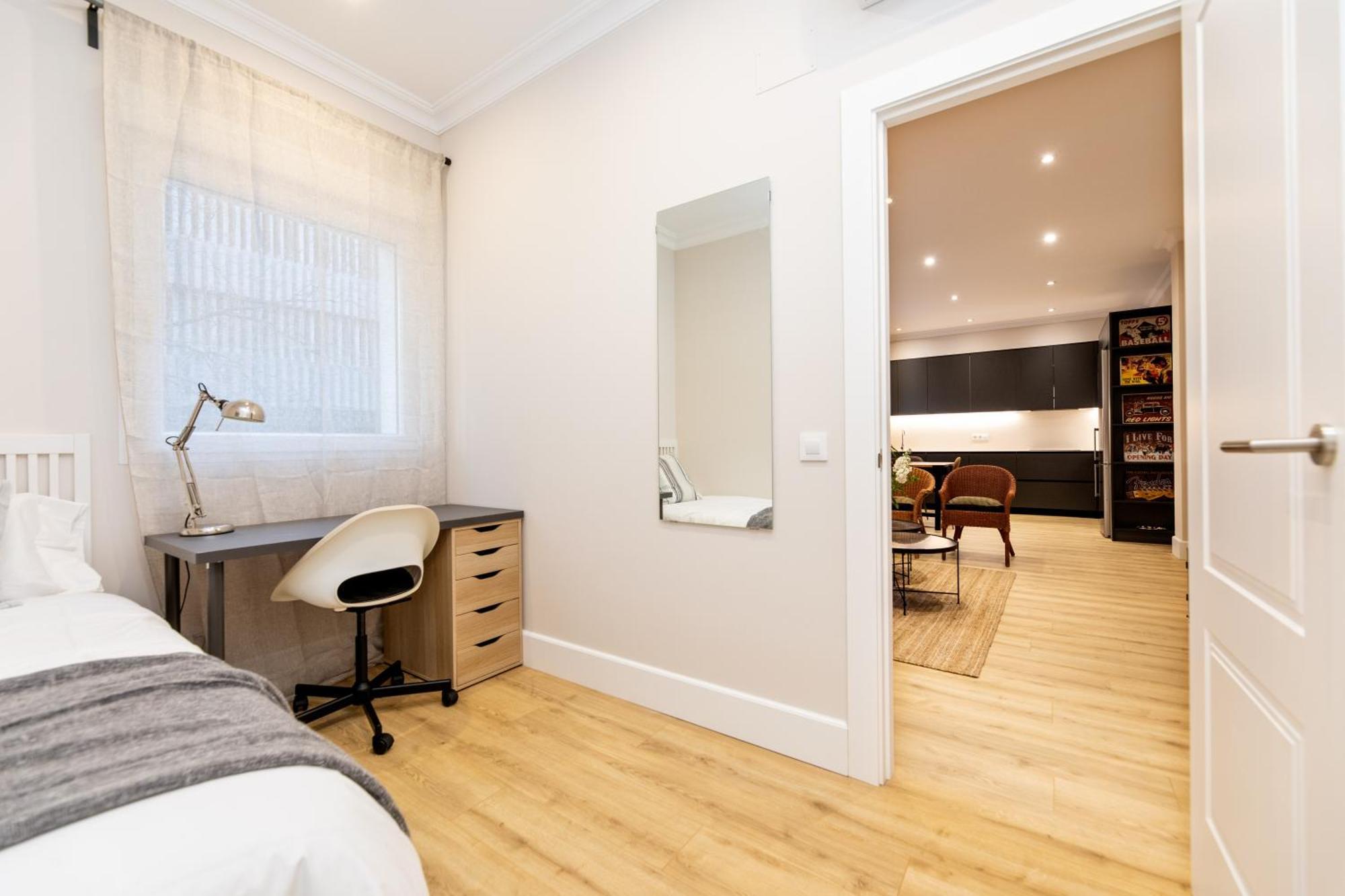 Montaber Apartments - La Paz Market Мадрид Екстериор снимка