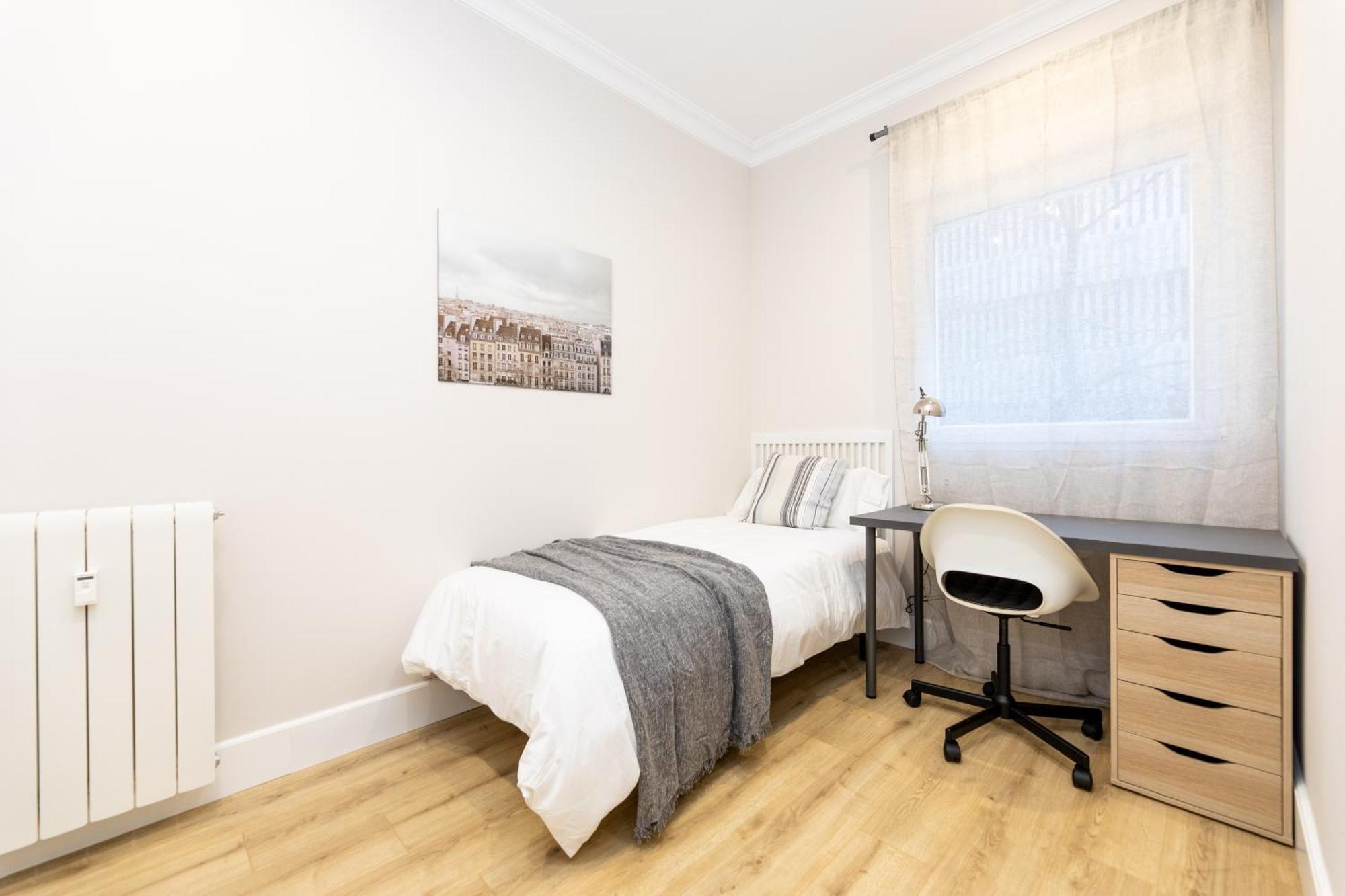 Montaber Apartments - La Paz Market Мадрид Екстериор снимка